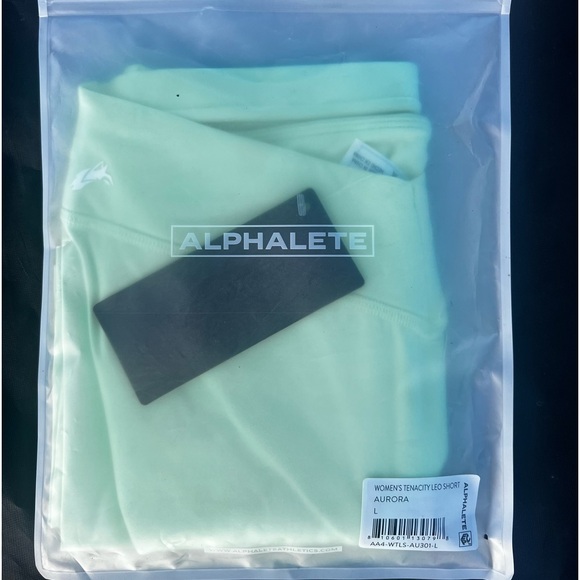 COPY - Alphalete Tenacity Leo Shorts - Aurora - Picture 2 of 2